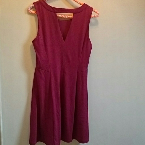 Lauren Conrad Dress π - Picture 2 of 3